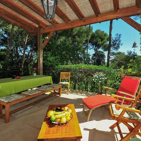 Saint-jean-cap-ferrat Sleeps 7 Pool Wifi * Saint-Jean-Cap-Ferrat