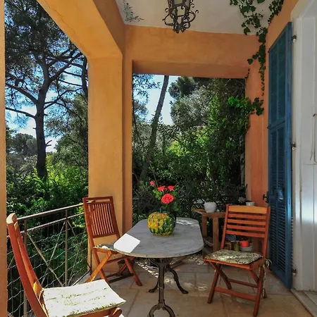 Saint-jean-cap-ferrat Sleeps 7 Pool Wifi